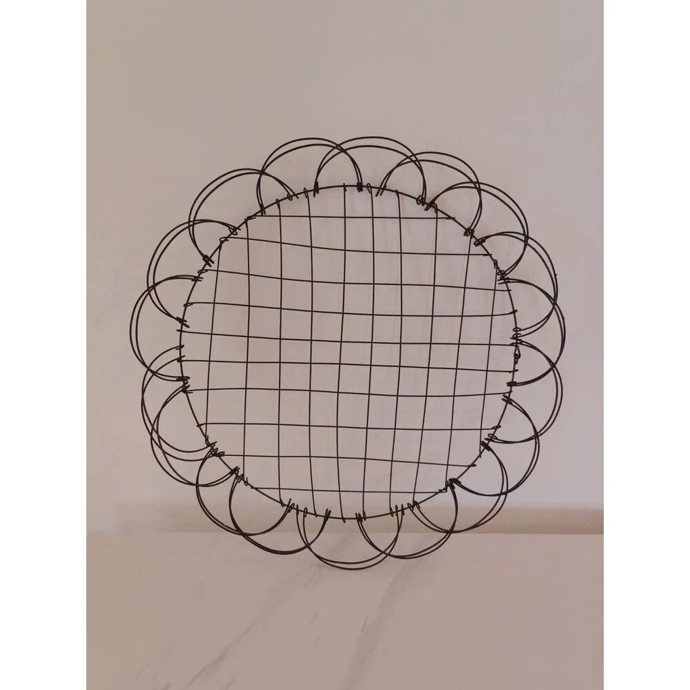 Vintage Collapsible Wire Egg Tray Primitive Farmhouse Decor
